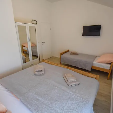 Semesterbostad Villa Green Oasis *