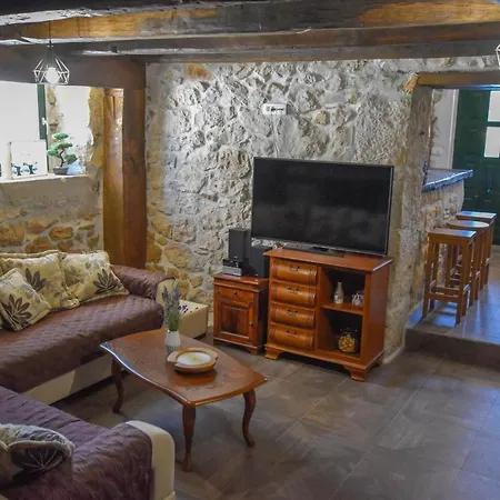 Semesterbostad Villa Green Oasis