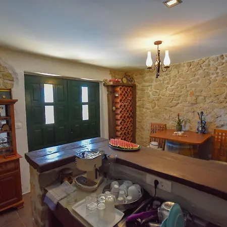 Semesterbostad Villa Green Oasis